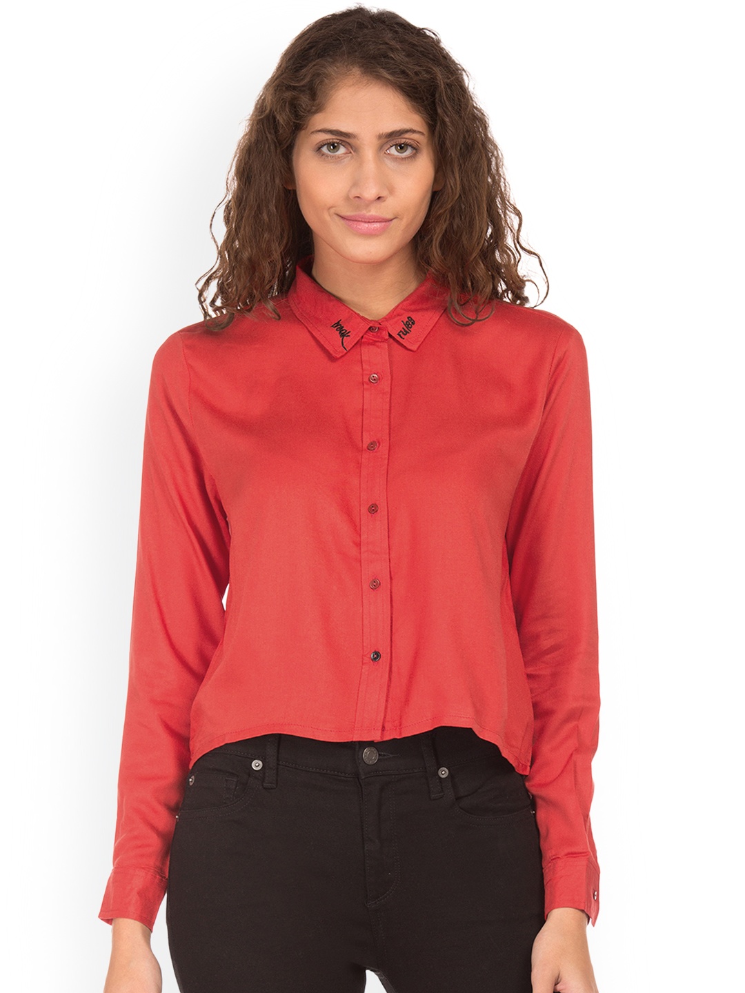 

Sugr Women Red Regular Fit Solid Casual Shirt