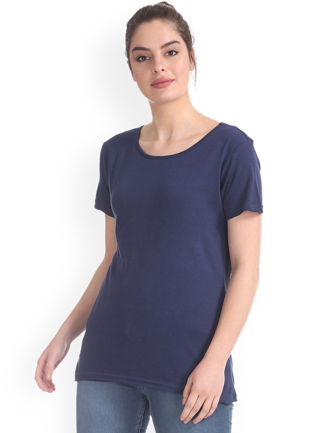 

Sugr Women Blue Solid Round Neck T-shirt