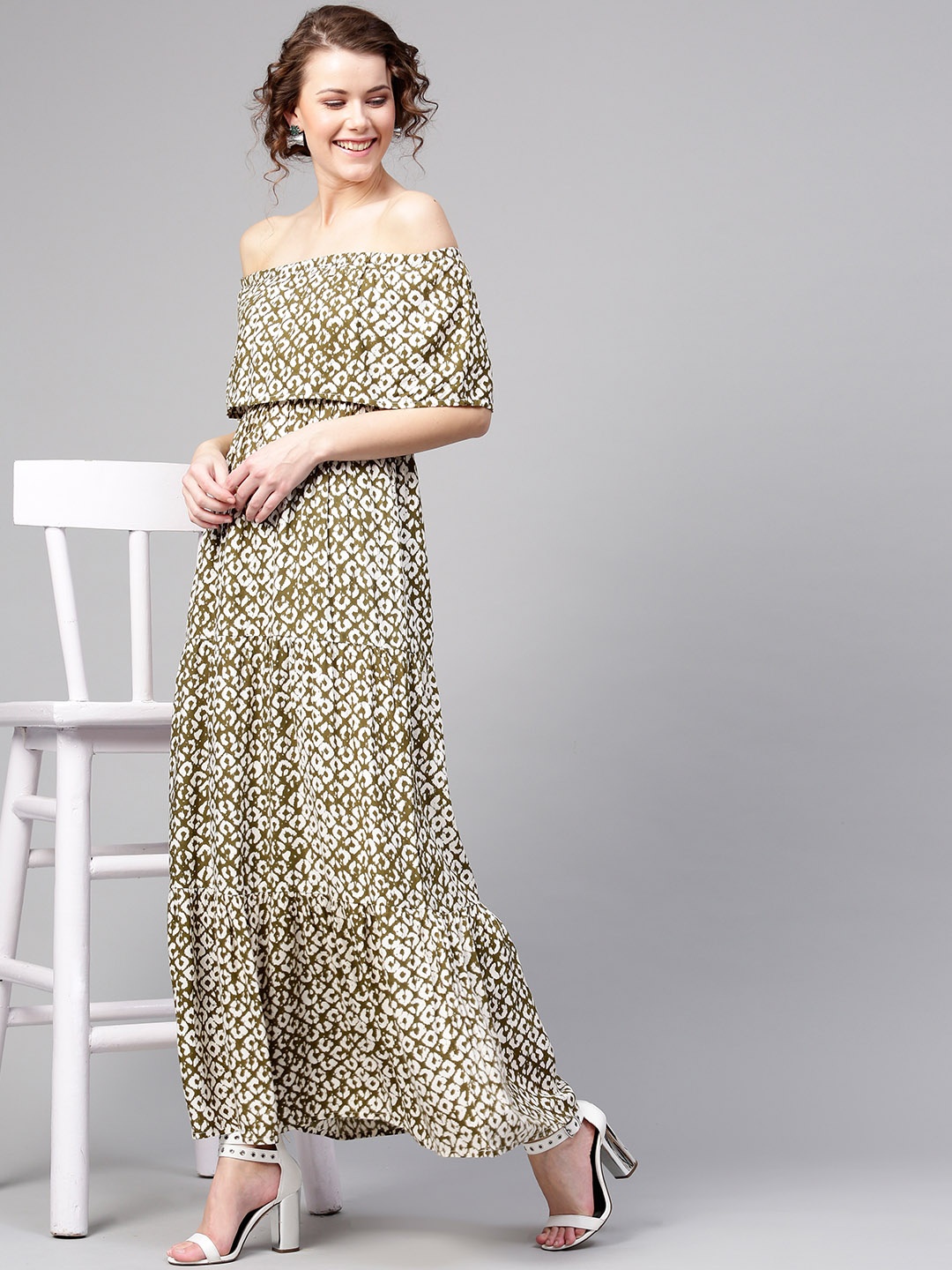 

SASSAFRAS Women Olive Green & Off-White Printed Tiered Maxi Dress