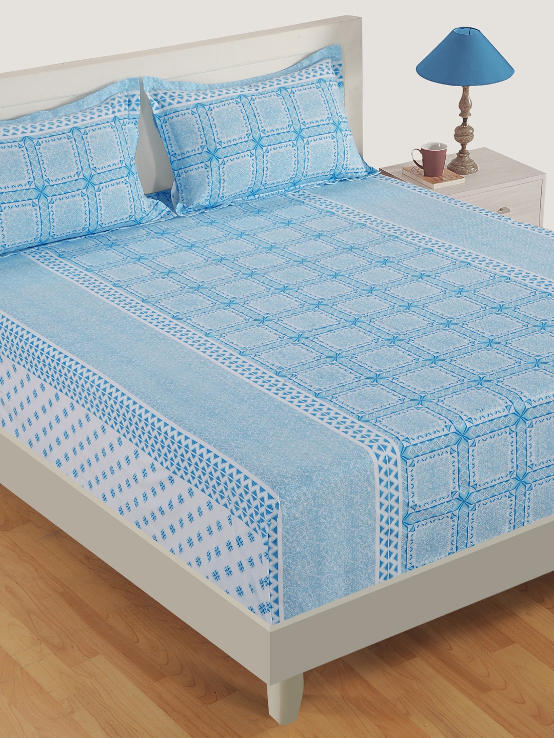 

SWAYAM Blue & White Geometric Fitted 250 TC Cotton 1 Queen Bedsheet with 2 Pillow Covers