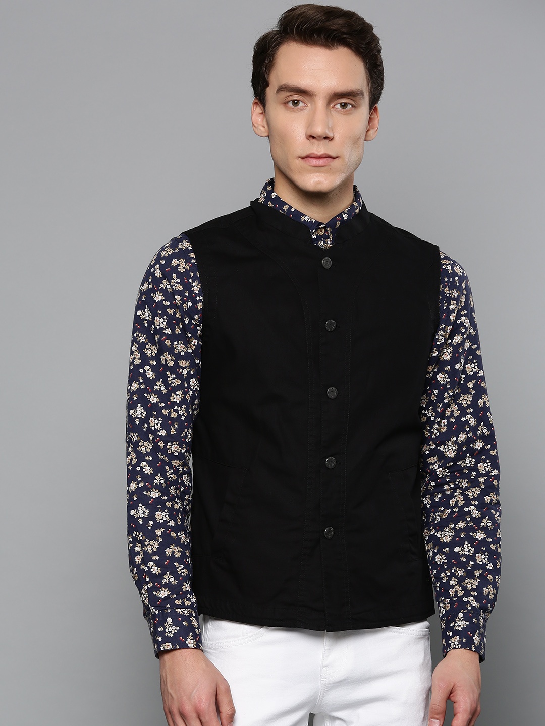 

Blackberrys Men Black Solid Slim Fit Pure Cotton Nehru Jacket