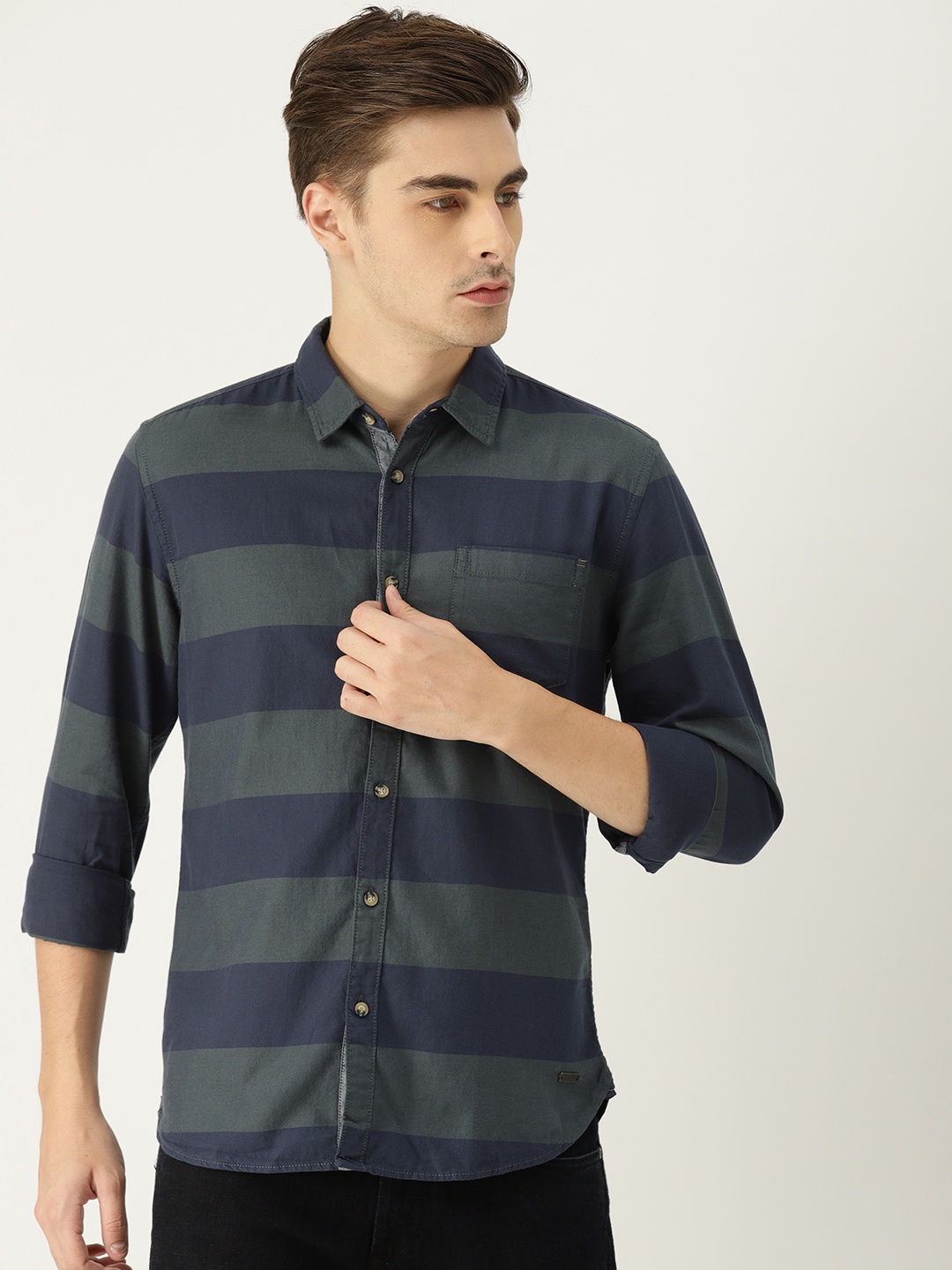 

ESPRIT Men Green & Navy Blue Regular Fit Striped Casual Shirt