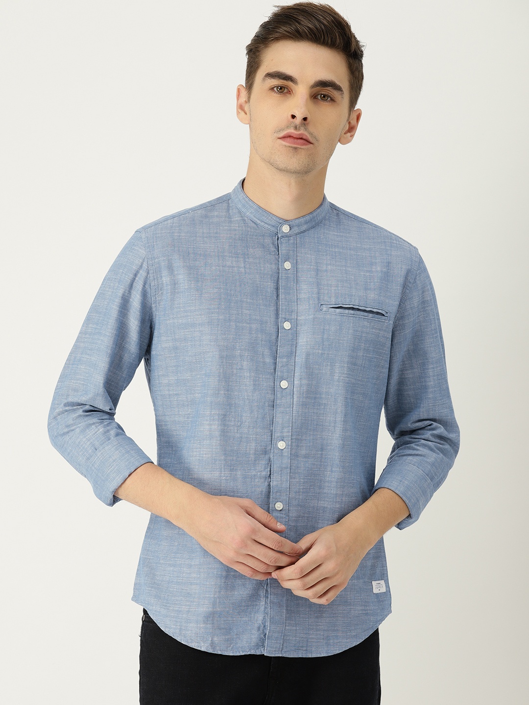 

ESPRIT Men Blue Regular Fit Solid Chambray Casual Shirt