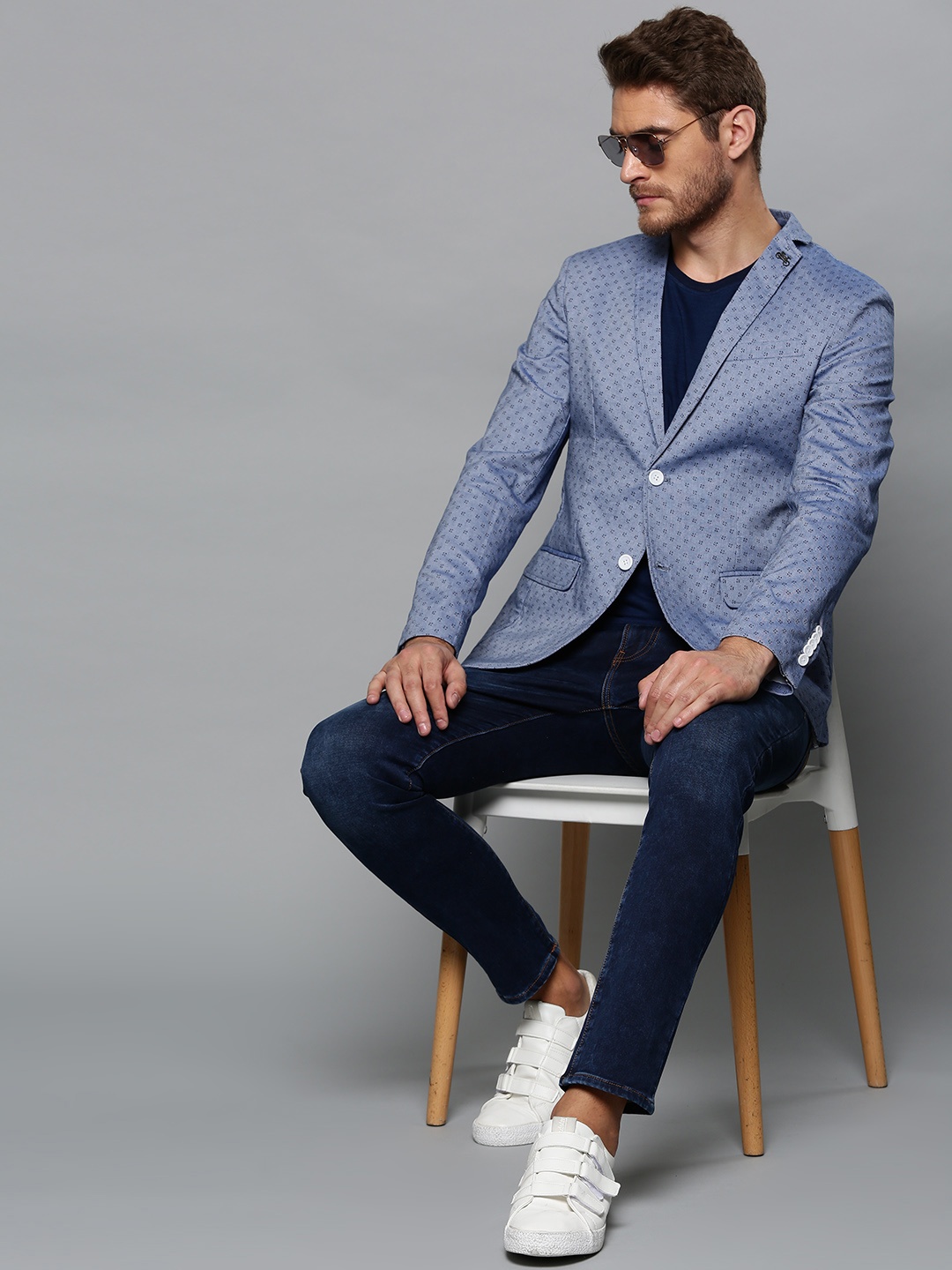 

Blackberrys Men Blue Printed Trim Slim Fit Single-Breasted Casual Pure Cotton Blazer