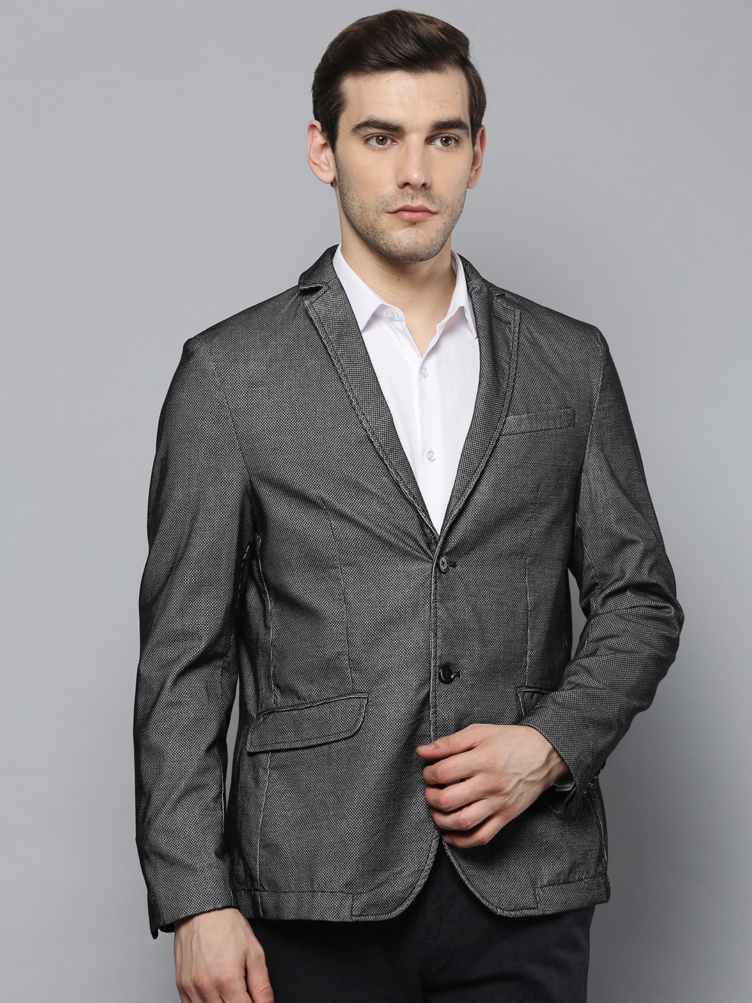 

Blackberrys Men Charcoal Grey Textured Slim Fit Single-Breasted Smart Casual Pure Cotton Blazer