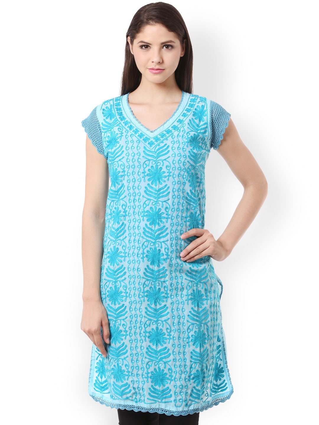

Saadgi Blue Chikankari Embroidered Kurta