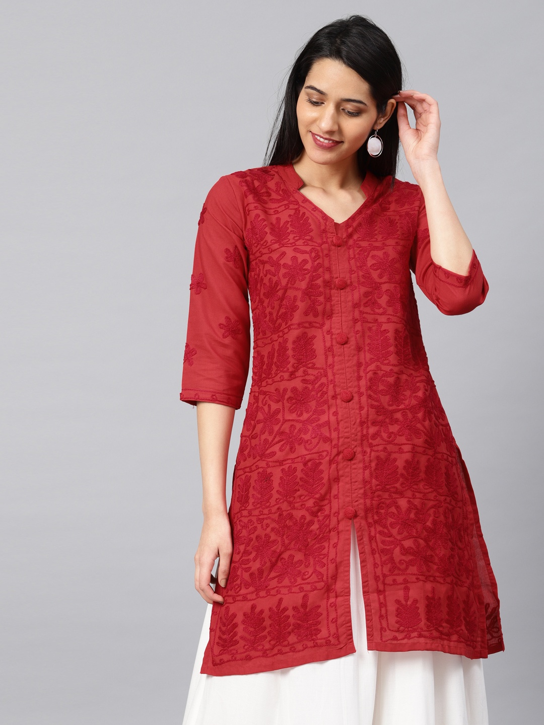 

Saadgi Women Red Embroidered Straight Kurta