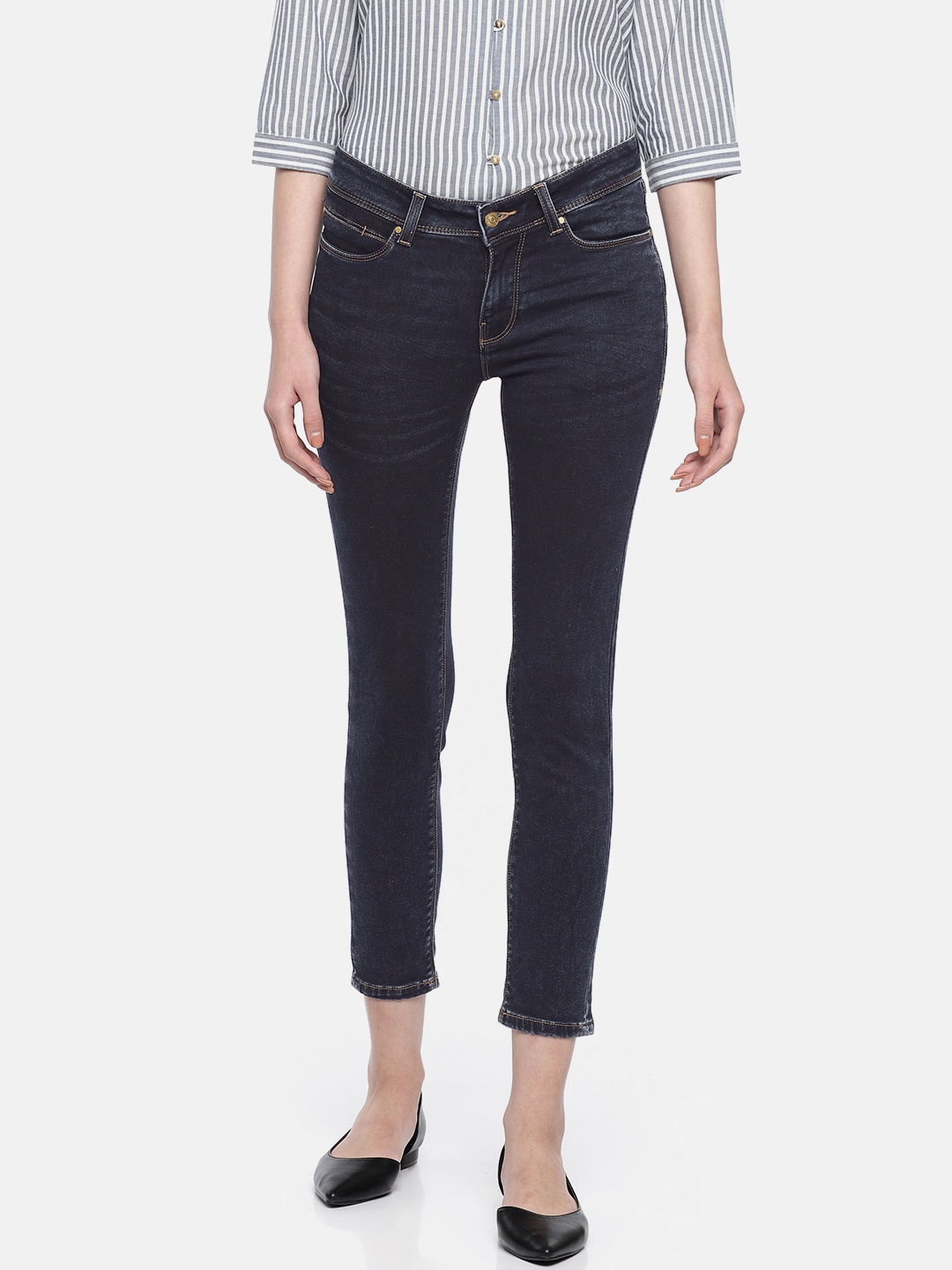 

Allen Solly Woman Women Blue Slim Fit Mid-Rise Clean Look Stretchable Cropped Jeans