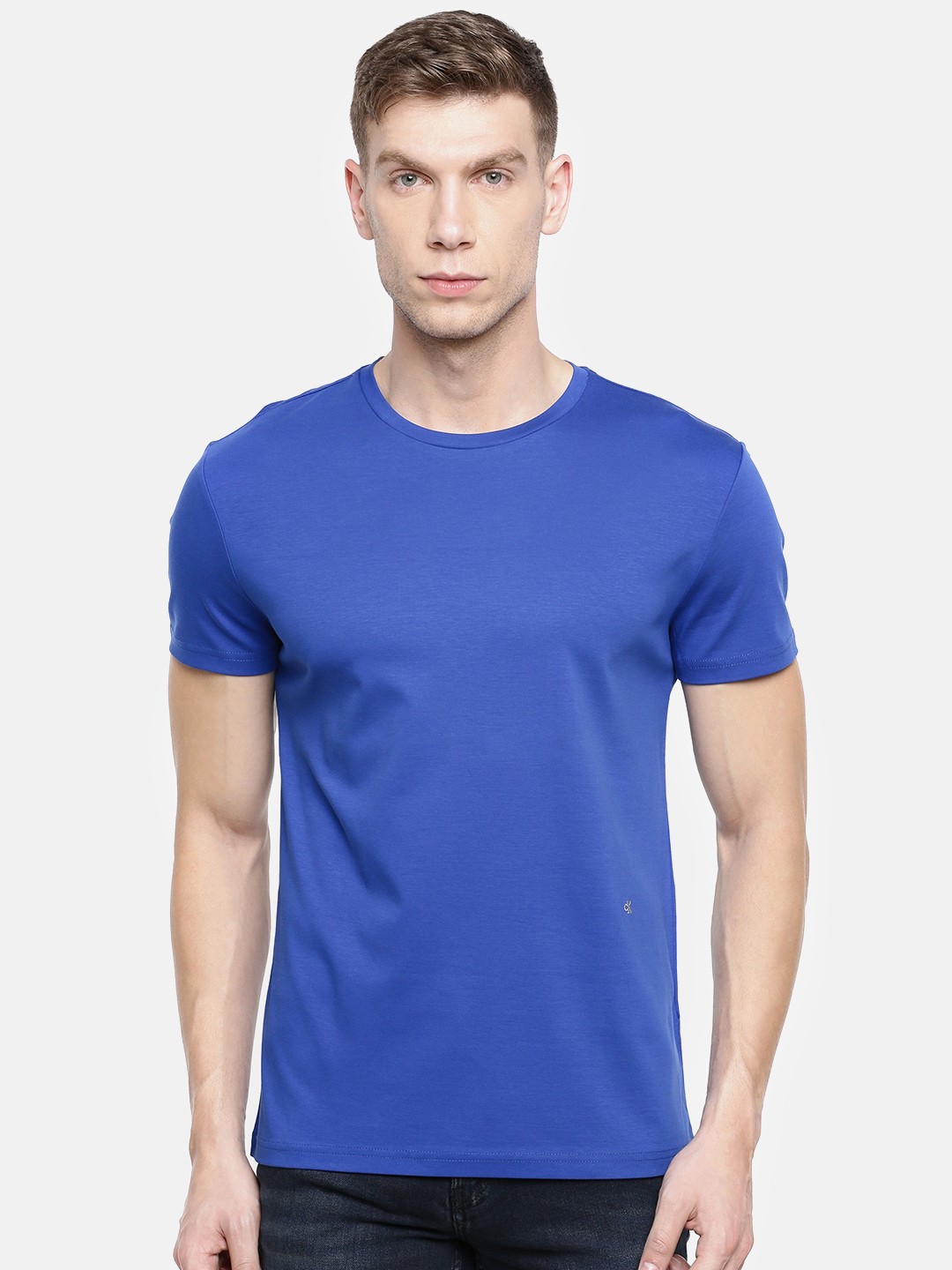 

Calvin Klein Jeans Men Blue Solid Round Neck Slim Fit Pure Cotton T-shirt