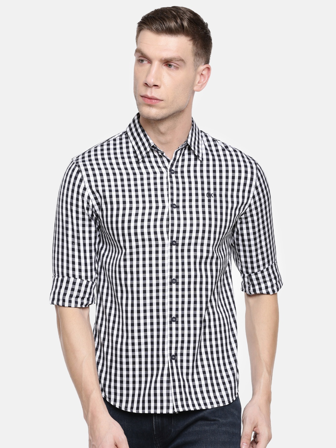 

Calvin Klein Jeans Men White & Black Regular Fit Checked Casual Shirt