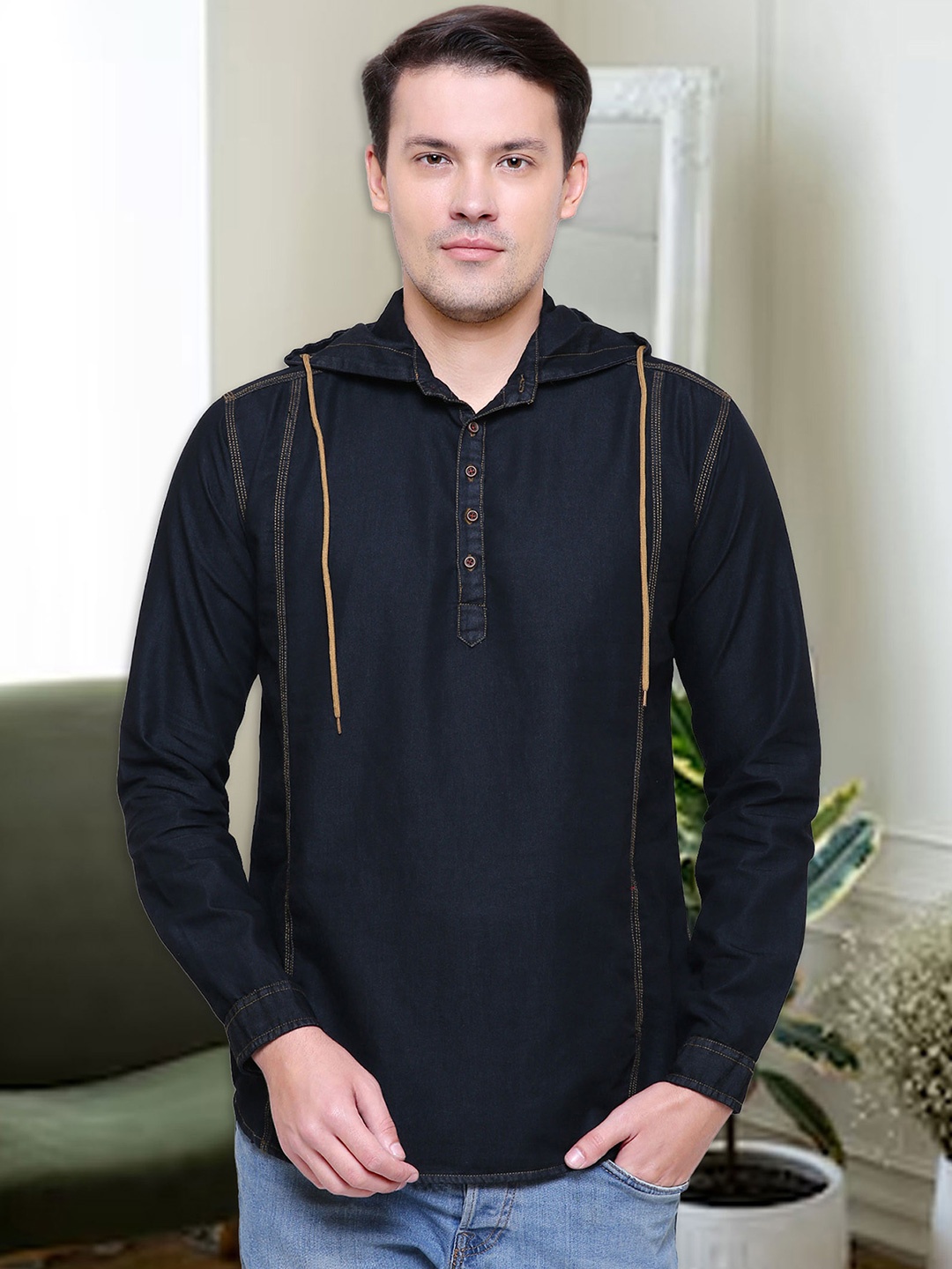 

Kuons Avenue Men Black Solid Straight Kurta