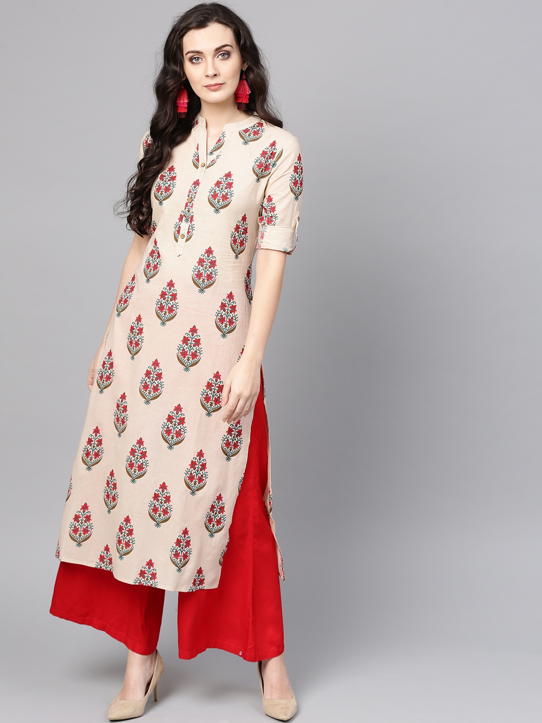 

Varanga Women Beige & Red Printed Straight Kurta