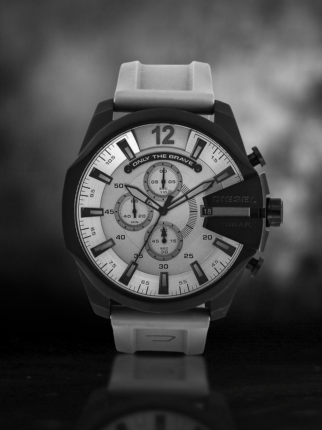 

DIESEL Men Regular Straps Analogue Chronograph Watch DZ4496, Grey