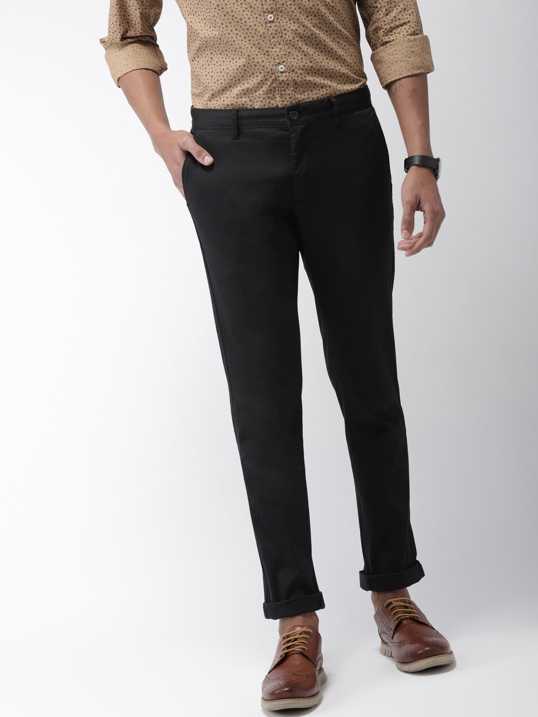

Indian Terrain Men Black Brooklyn Slim Fit Solid Chinos