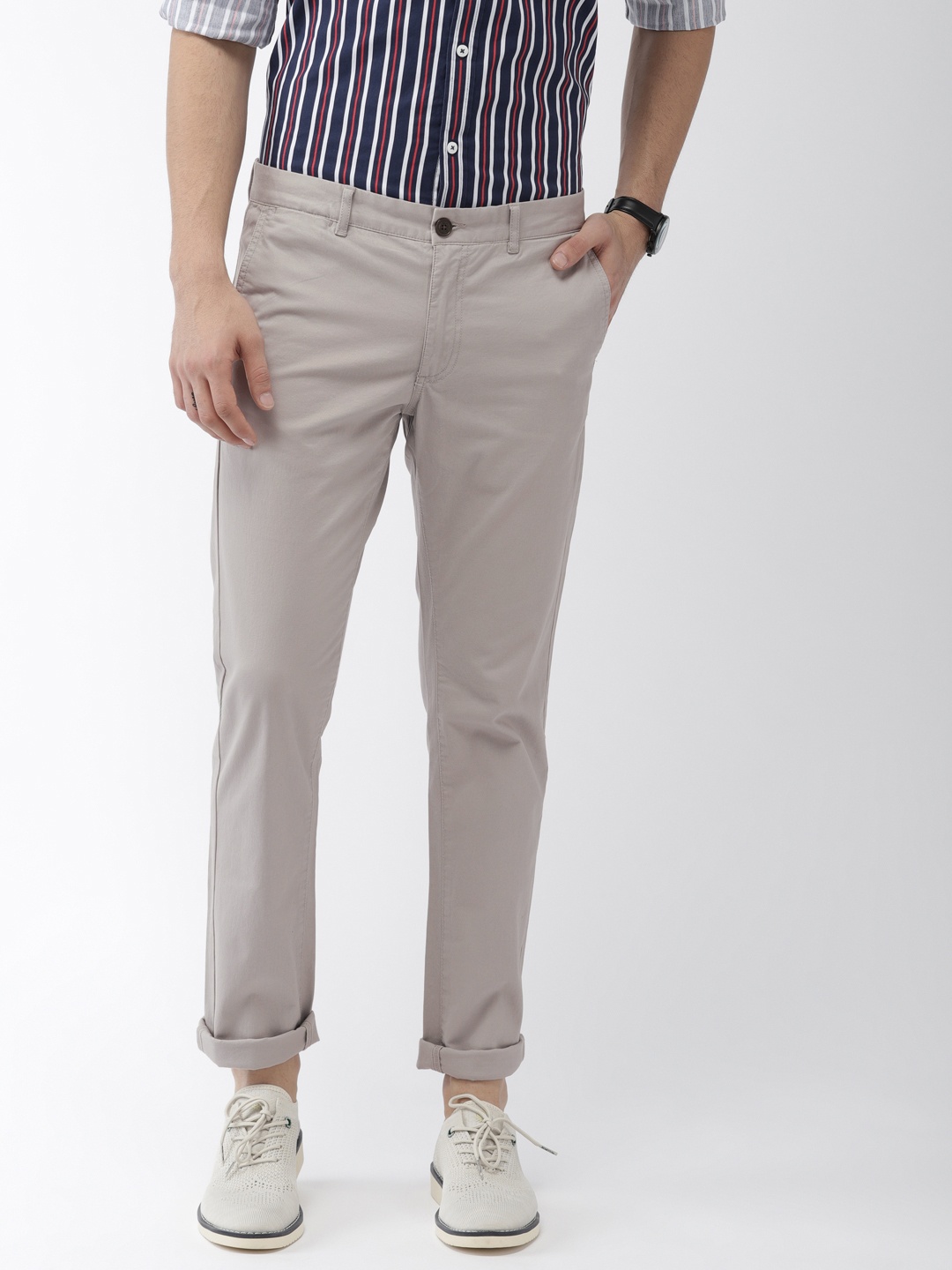 

Indian Terrain Men Grey Brooklyn Slim Fit Solid Chinos