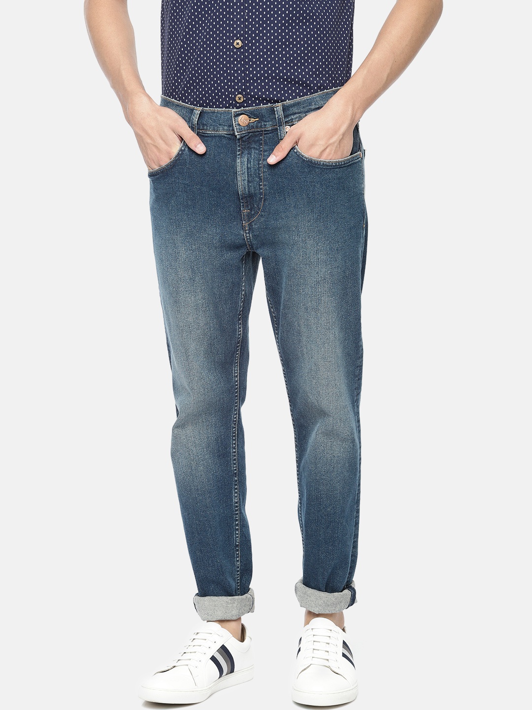 

Lee Men Blue Anton Slim Tapered Fit Mid-Rise Clean Look Stretchable Jeans