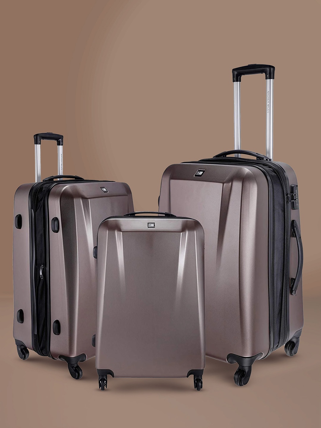 

Nasher Miles Canberra Set of 3 Brown Trolley Bags