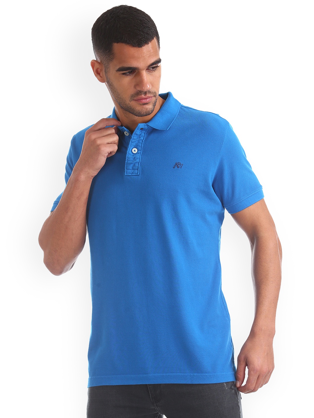 

Aeropostale Men Blue Solid Polo Collar Pure Cotton T-shirt