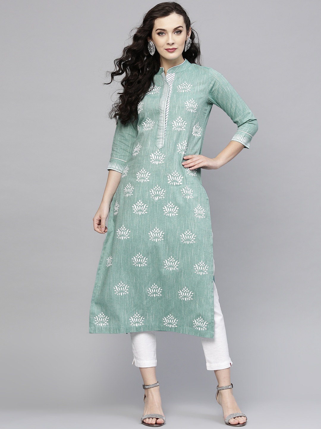 

Pannkh Women Sea Green & White Printed Chambray Straight Kurta