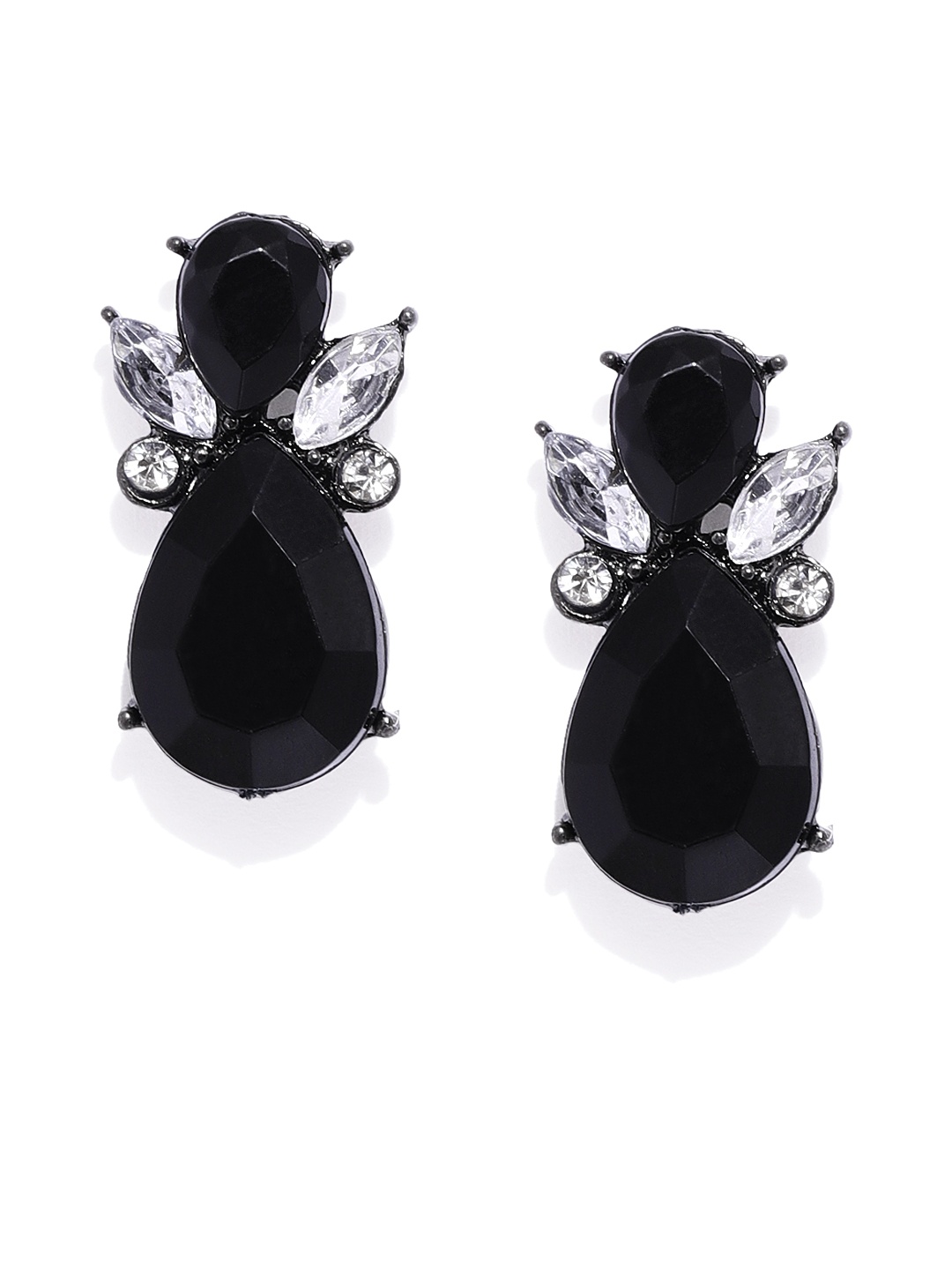 

OOMPH Black Handcrafted Cubic Zirconia Floral Studs