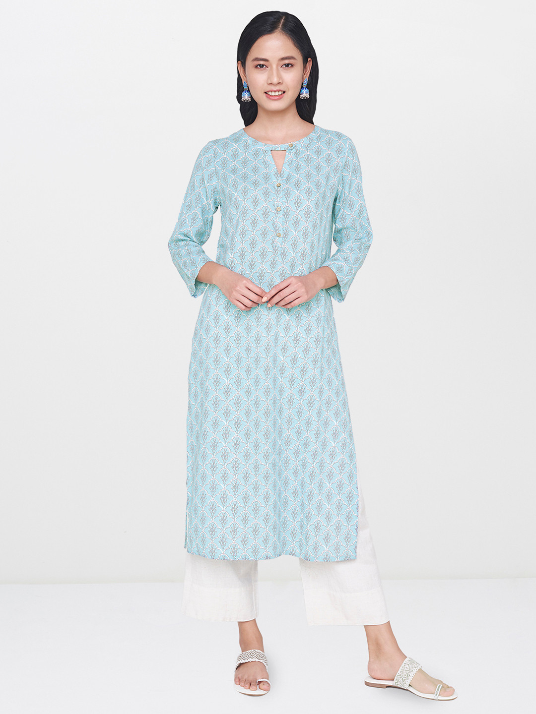 

Global Desi Women Blue Printed Straight Kurta