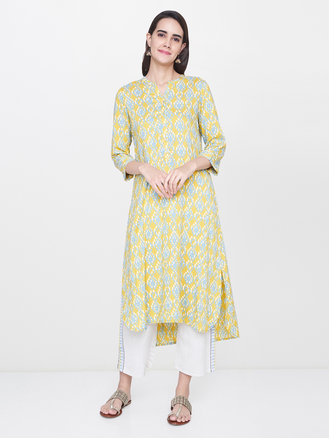 

Global Desi Women Yellow & Blue Printed Straight Kurta