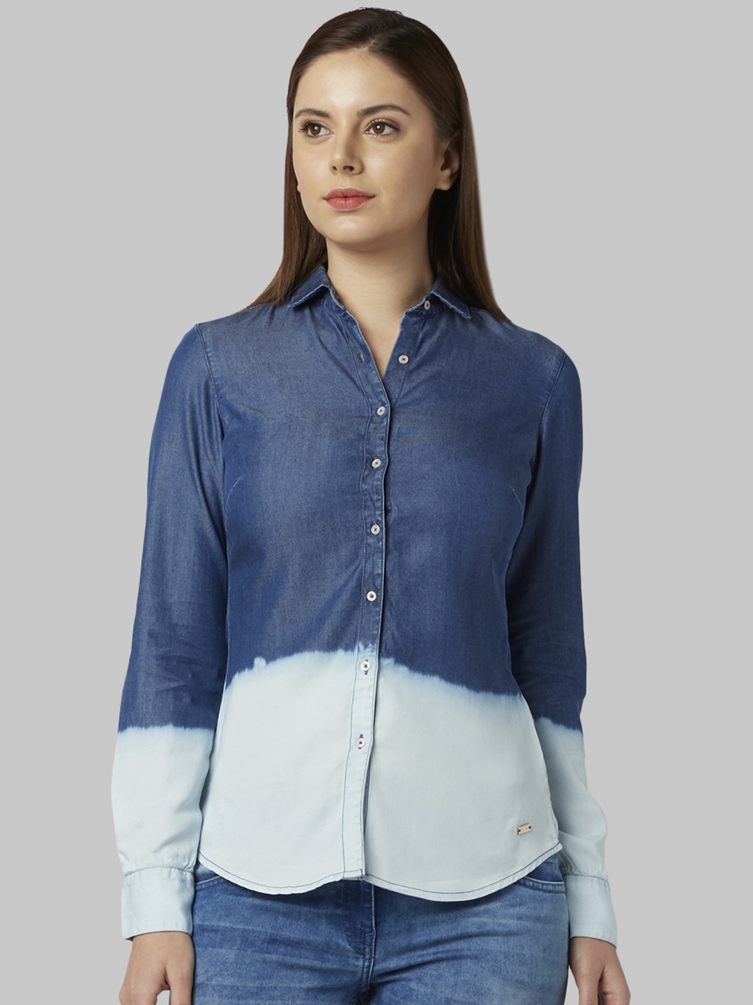 

Park Avenue Women Blue Regular Fit Colourblocked Casual Shirt