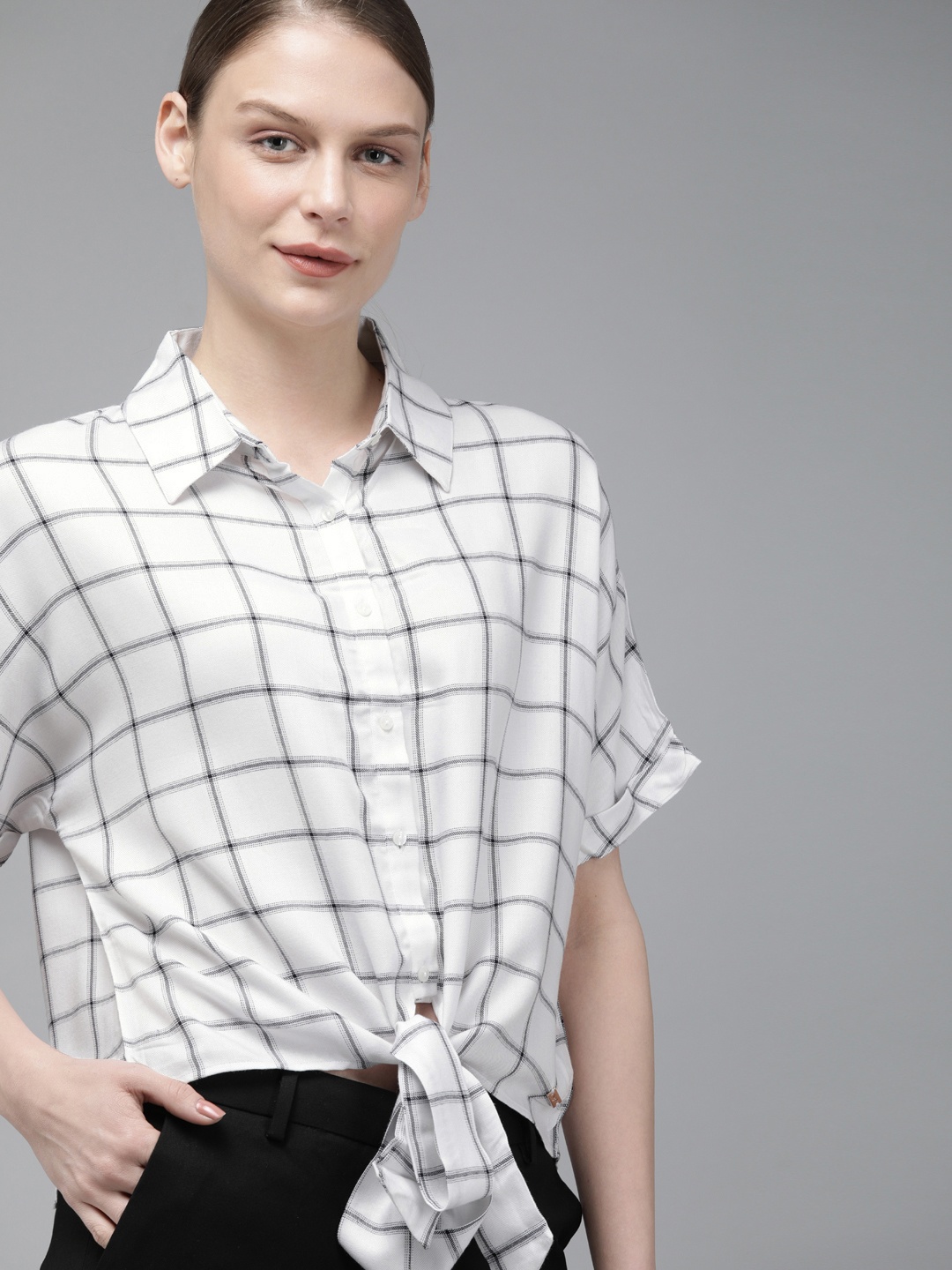 

Park Avenue Women White & Black Regular Fit Checked Casual Shirt