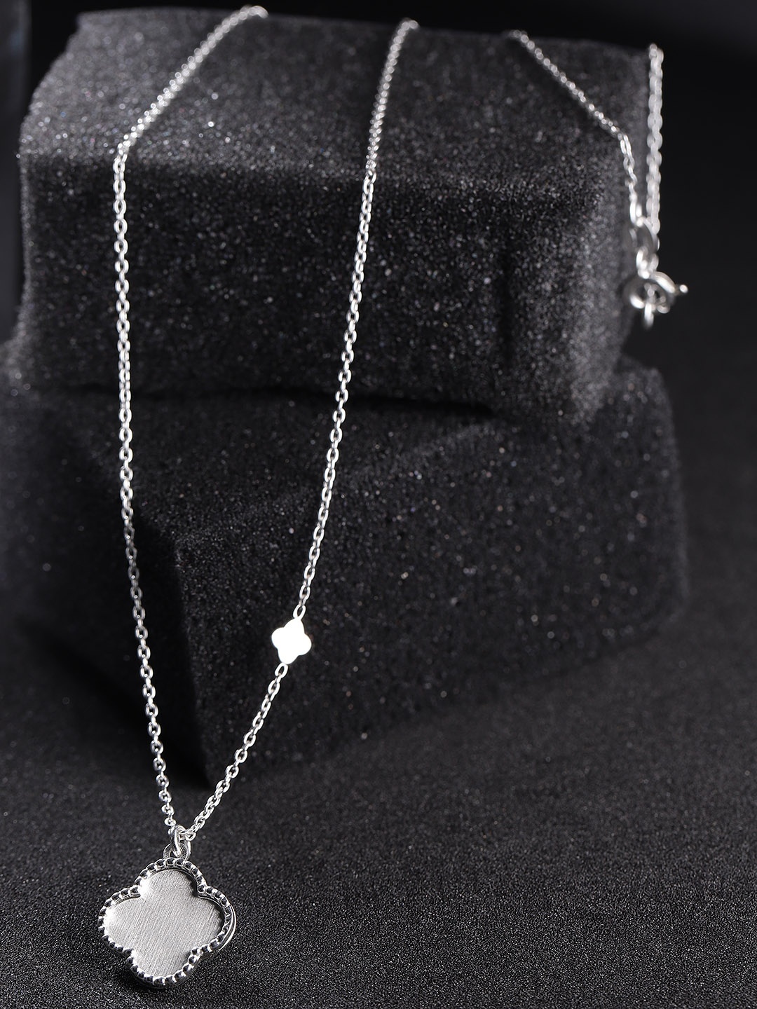 

Carlton London 925 Sterling Silver Necklace