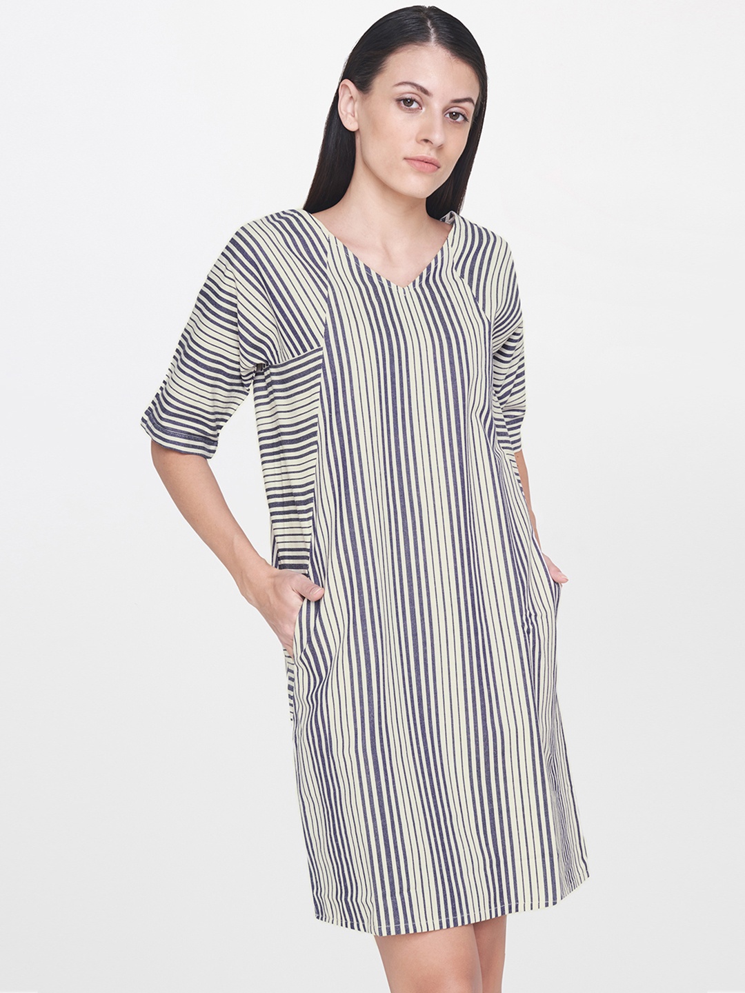 

AND Women Off-White & Navy Blue Striped Sheath Dress