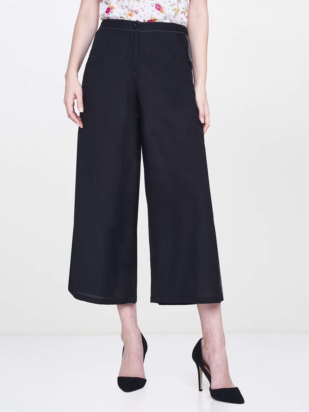 

AND Women Black Regular Fit Solid Culottes