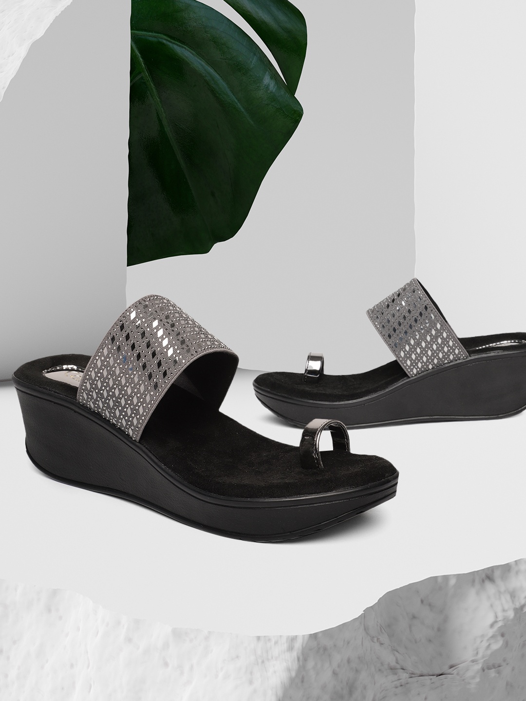 

Catwalk Women Grey One-Toe Comfort Heels