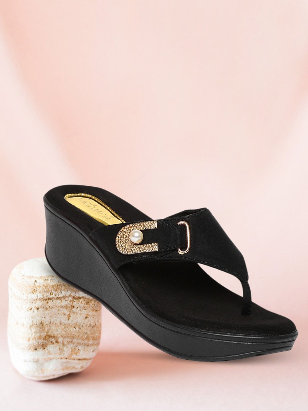 

Catwalk Women Black Solid Sandals