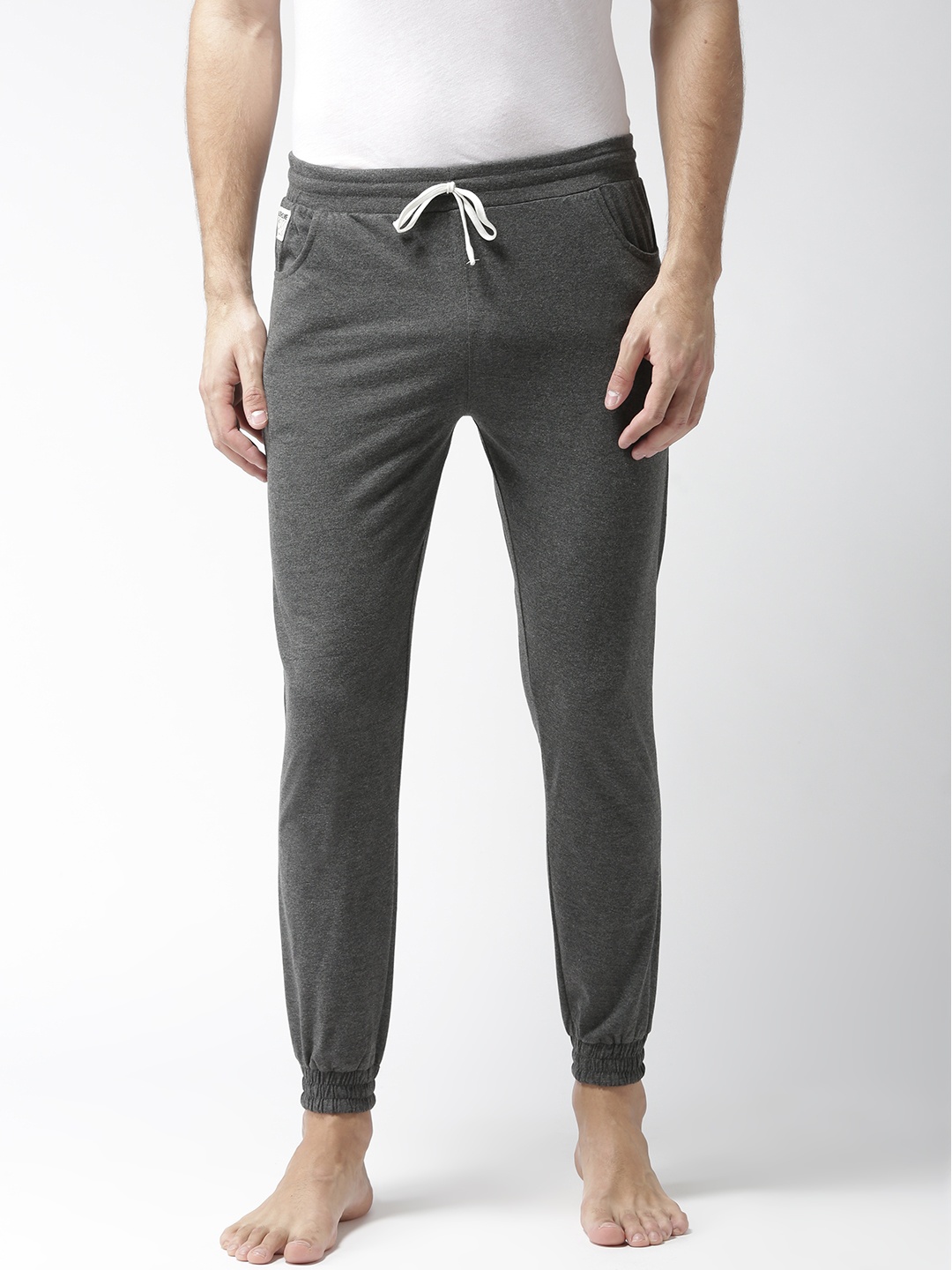 

Hubberholme Men Solid Charcoal Grey Solid Joggers L-7181