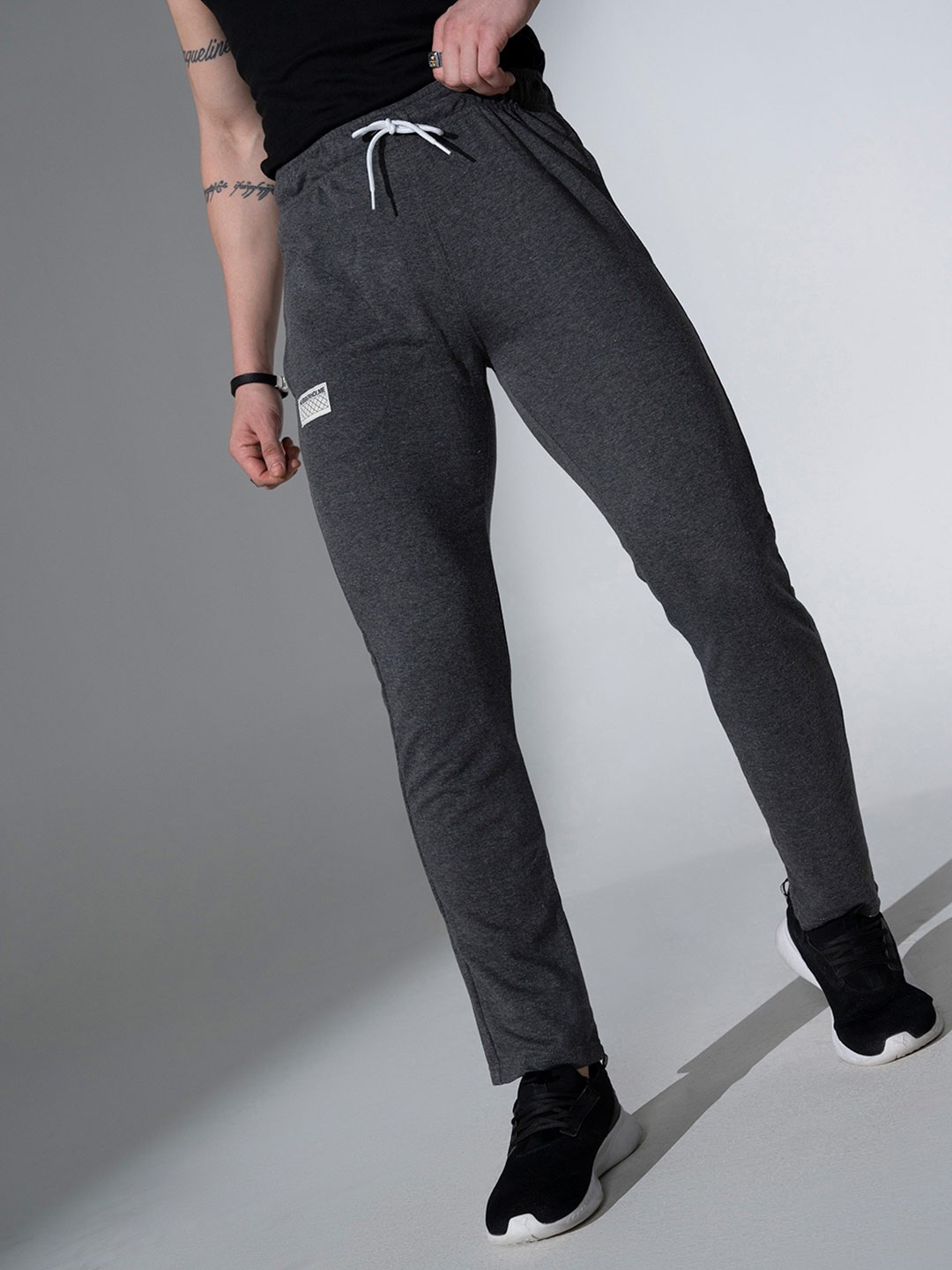 

Hubberholme Men Solid Charcoal Grey Solid Lounge Pants