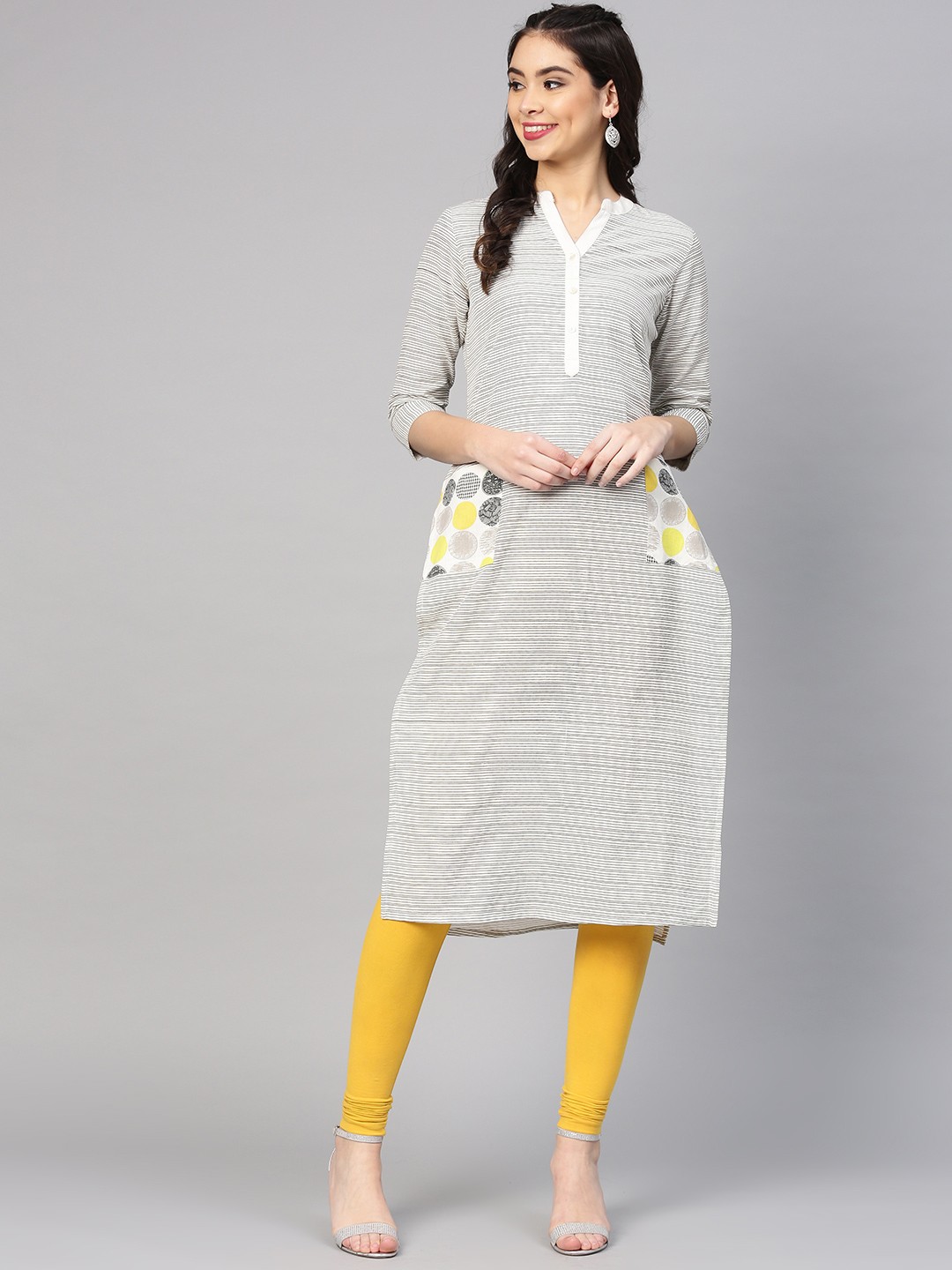 

Varanga Women Off-White & Grey Striped Straight Kurta