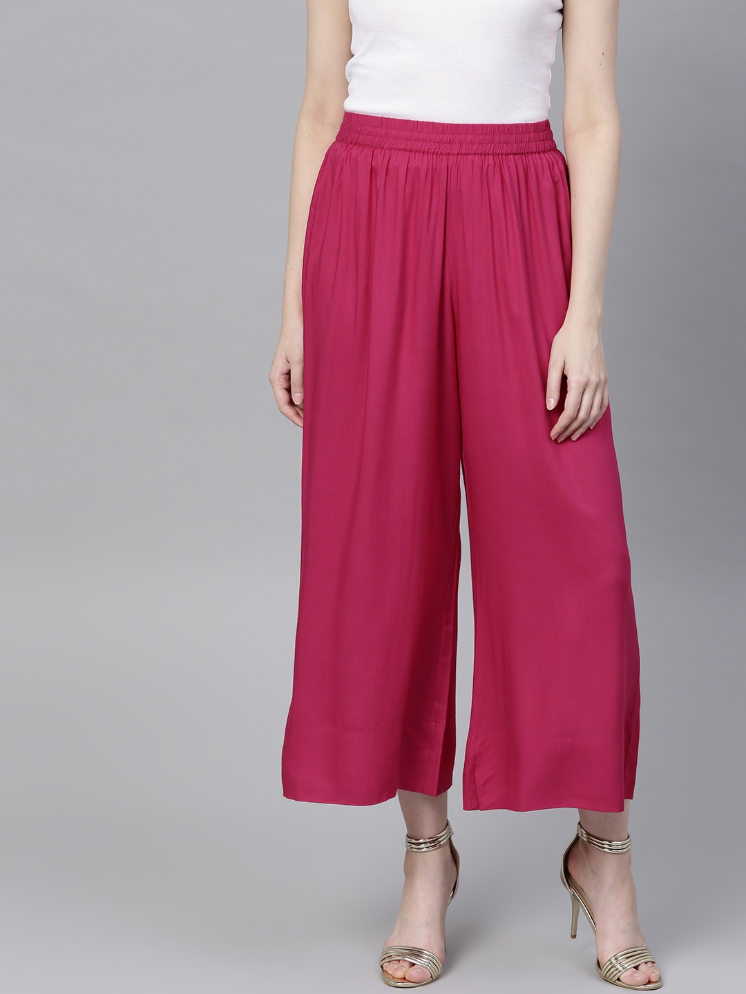 

Varanga Women Fuchsia Solid Wide Leg Cropped Palazzos