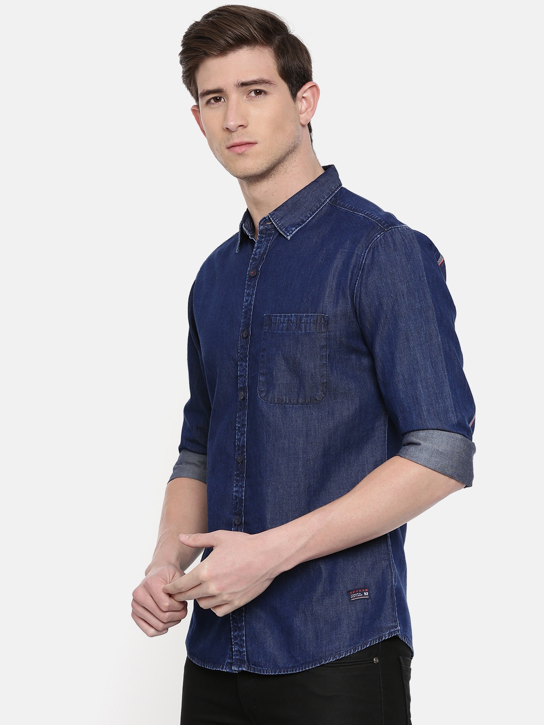 

SPYKAR Men Navy Blue Regular Fit Solid Casual Shirt