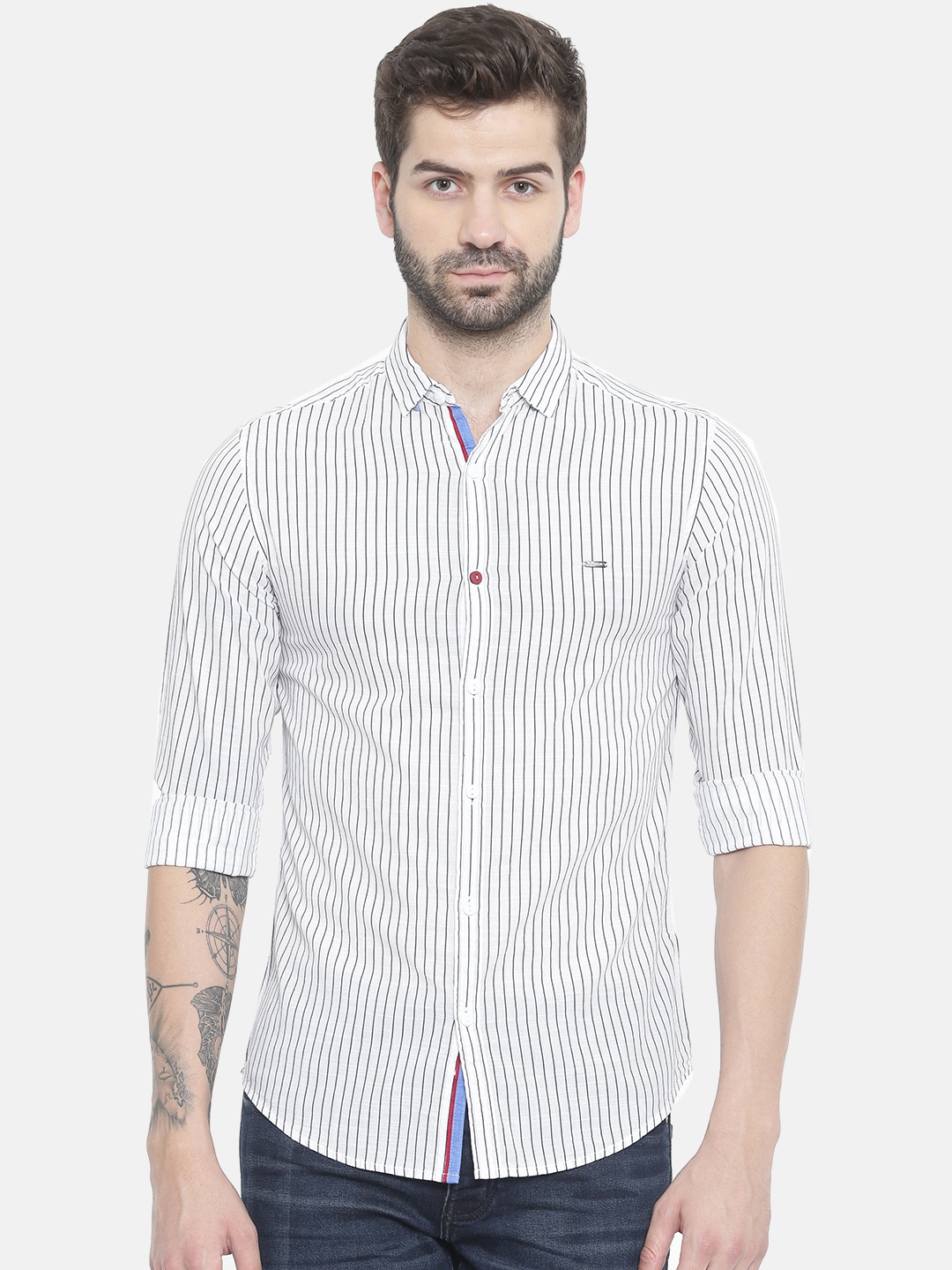 

SPYKAR Men White & Black Slim Fit Striped Casual Shirt