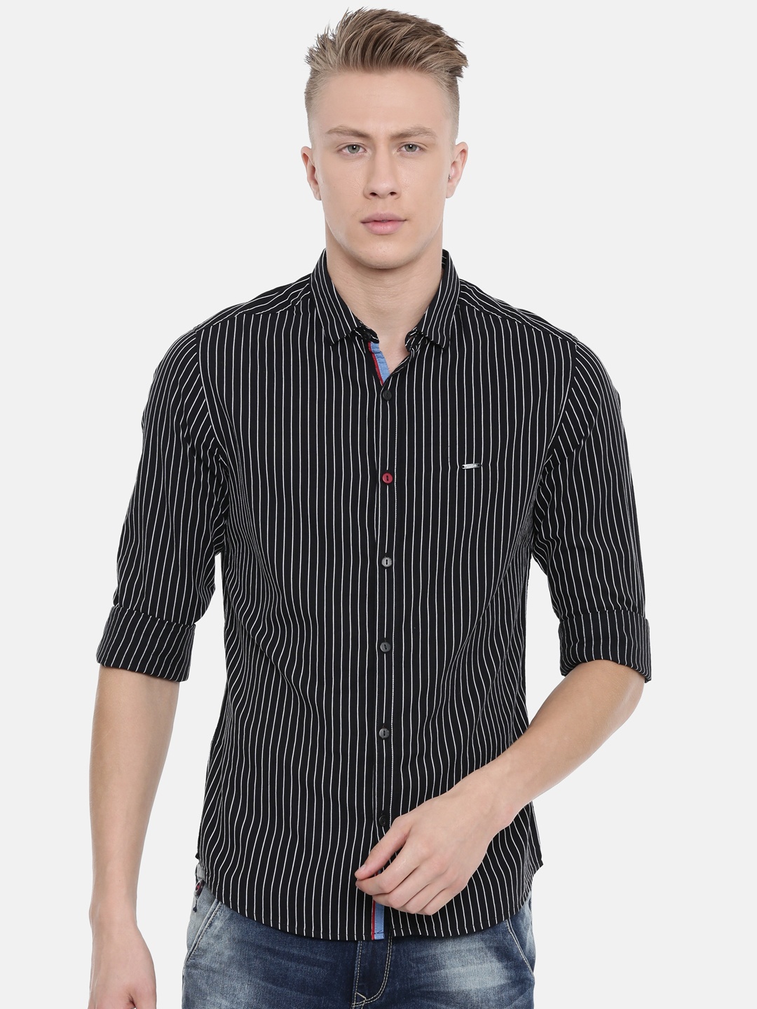 

SPYKAR Men Black & White Slim Fit Striped Casual Shirt
