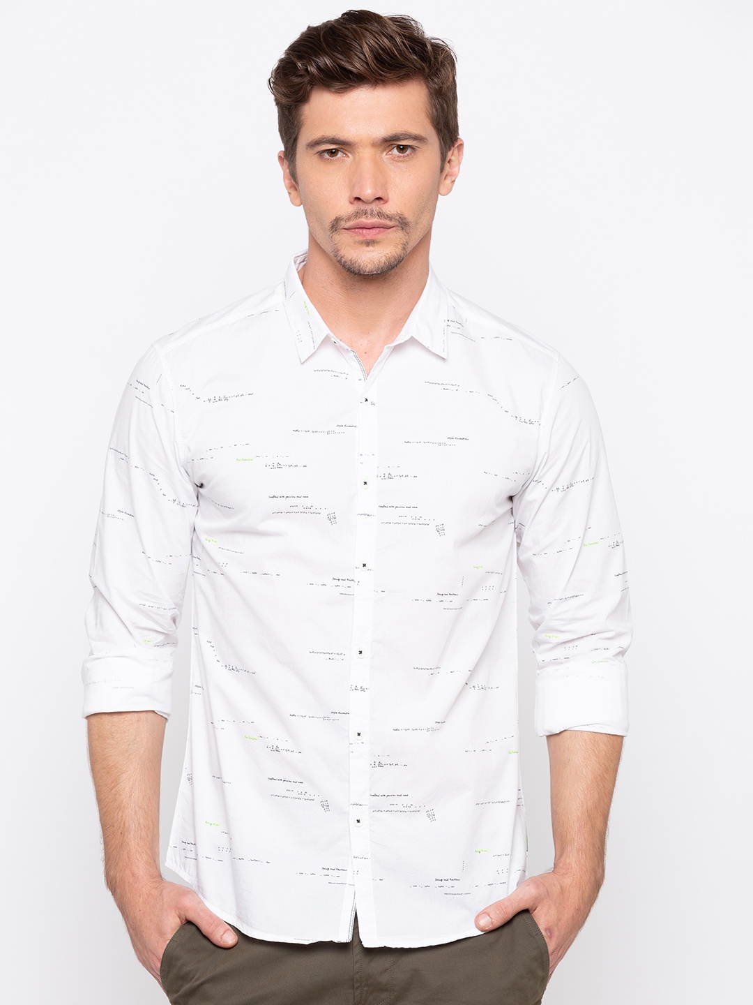 

SPYKAR Men White Slim Fit Printed Casual Shirt