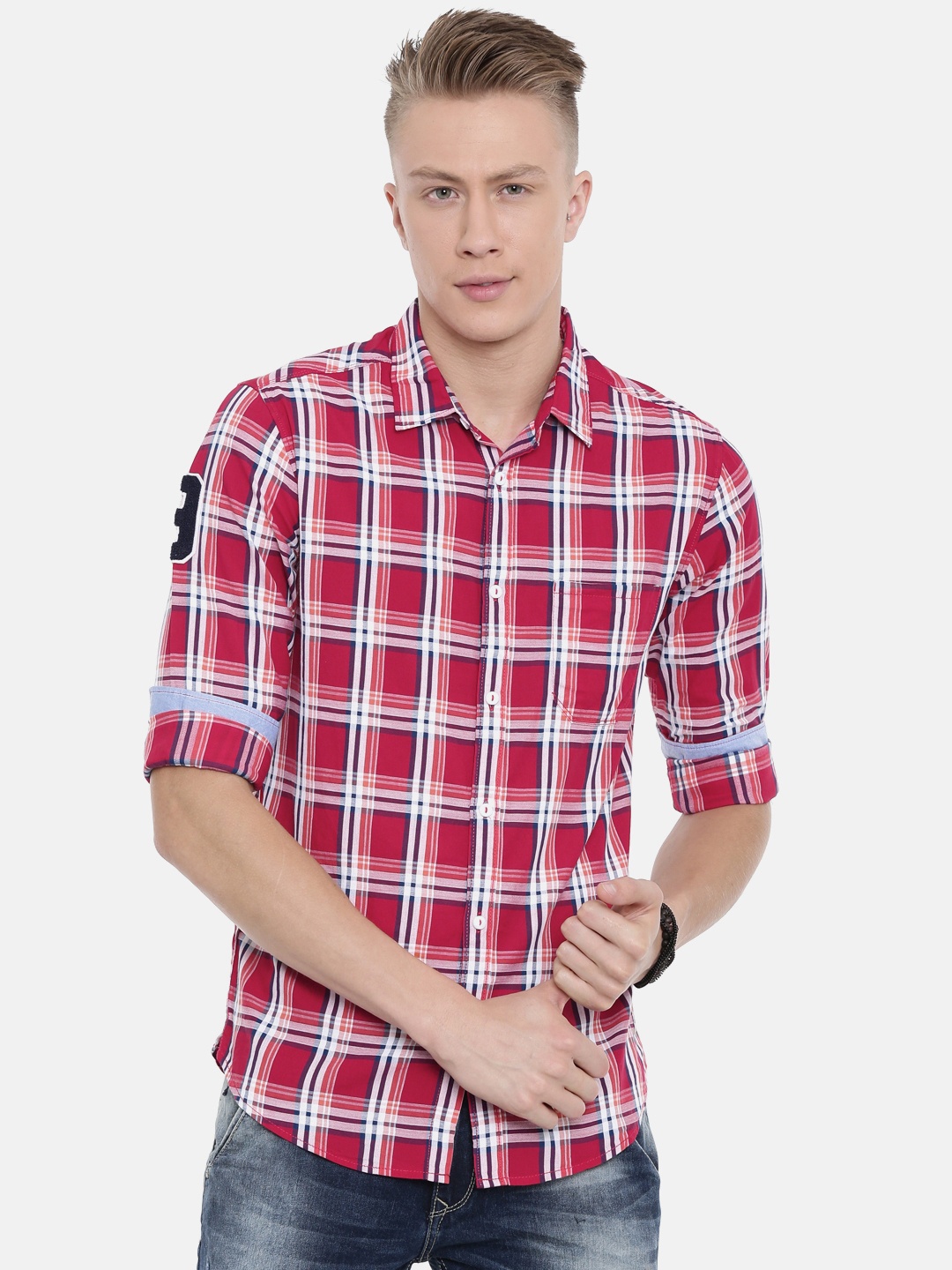 

SPYKAR Men Red & White Slim Fit Checked Casual Shirt