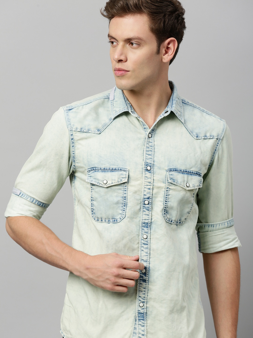 

SPYKAR Men Blue Regular Fit Washed Casual Denim Shirt, White