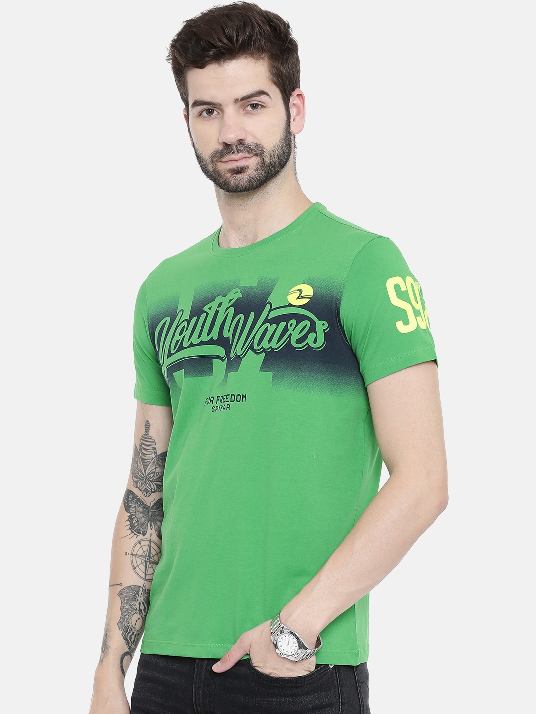 

SPYKAR Men Green Printed Round Neck Pure Cotton T-shirt