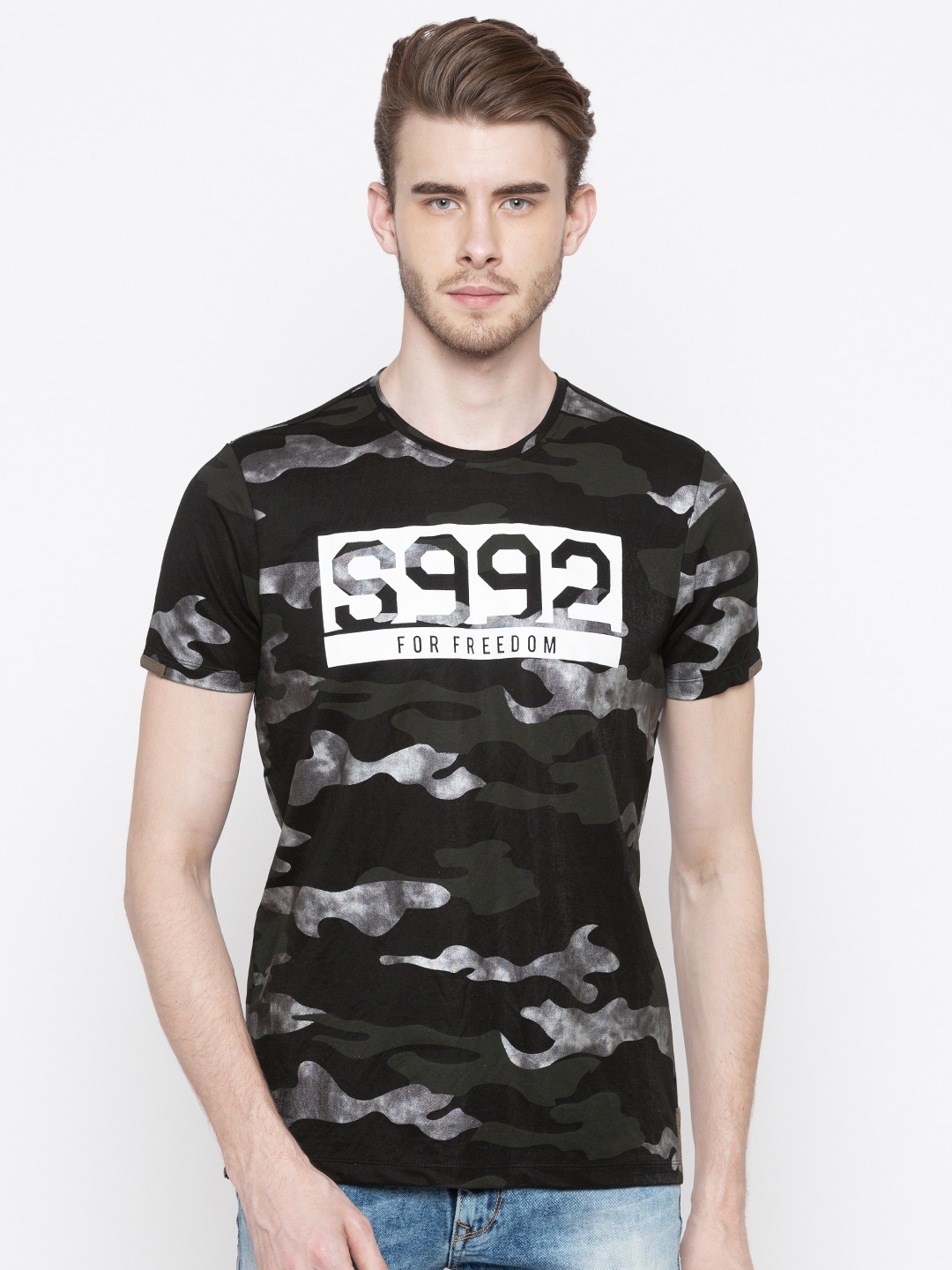 

SPYKAR Men Black Slim Fit Printed Round Neck T-shirt