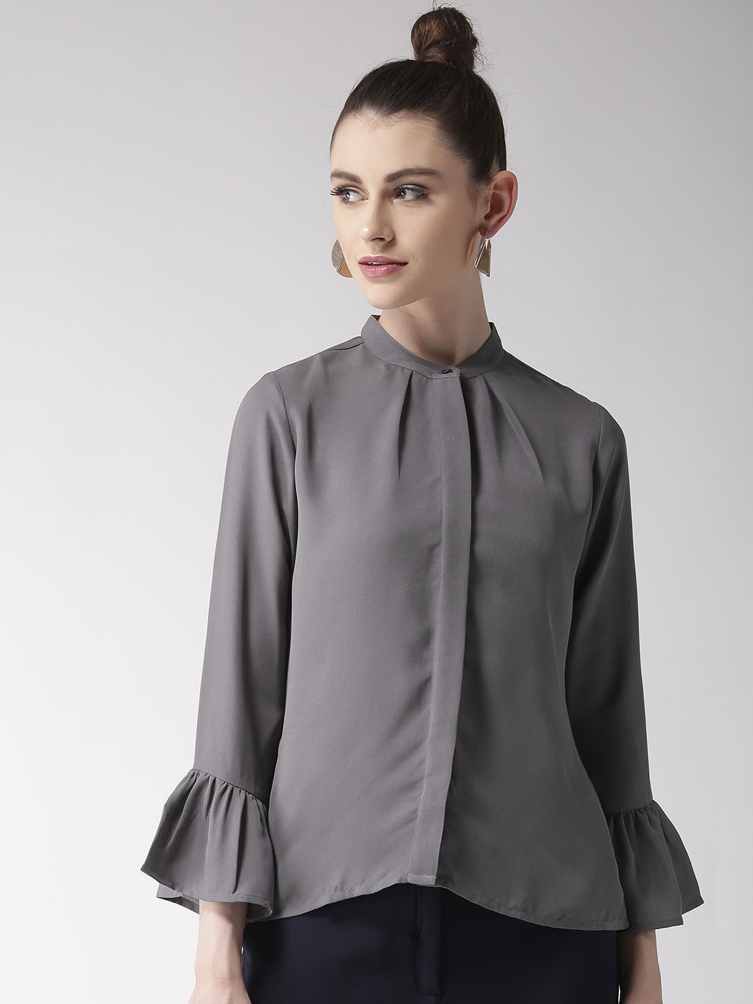 

Style Quotient Women Grey Regular Fit Solid Casual Shirt