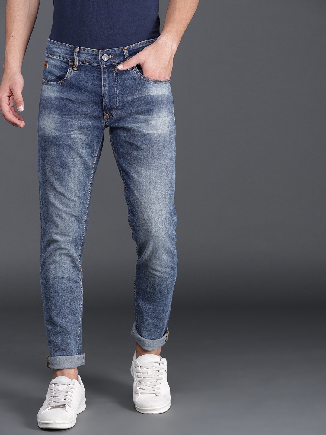 

WROGN Men Blue Slim Fit Mid-Rise Clean Look Stretchable Jeans