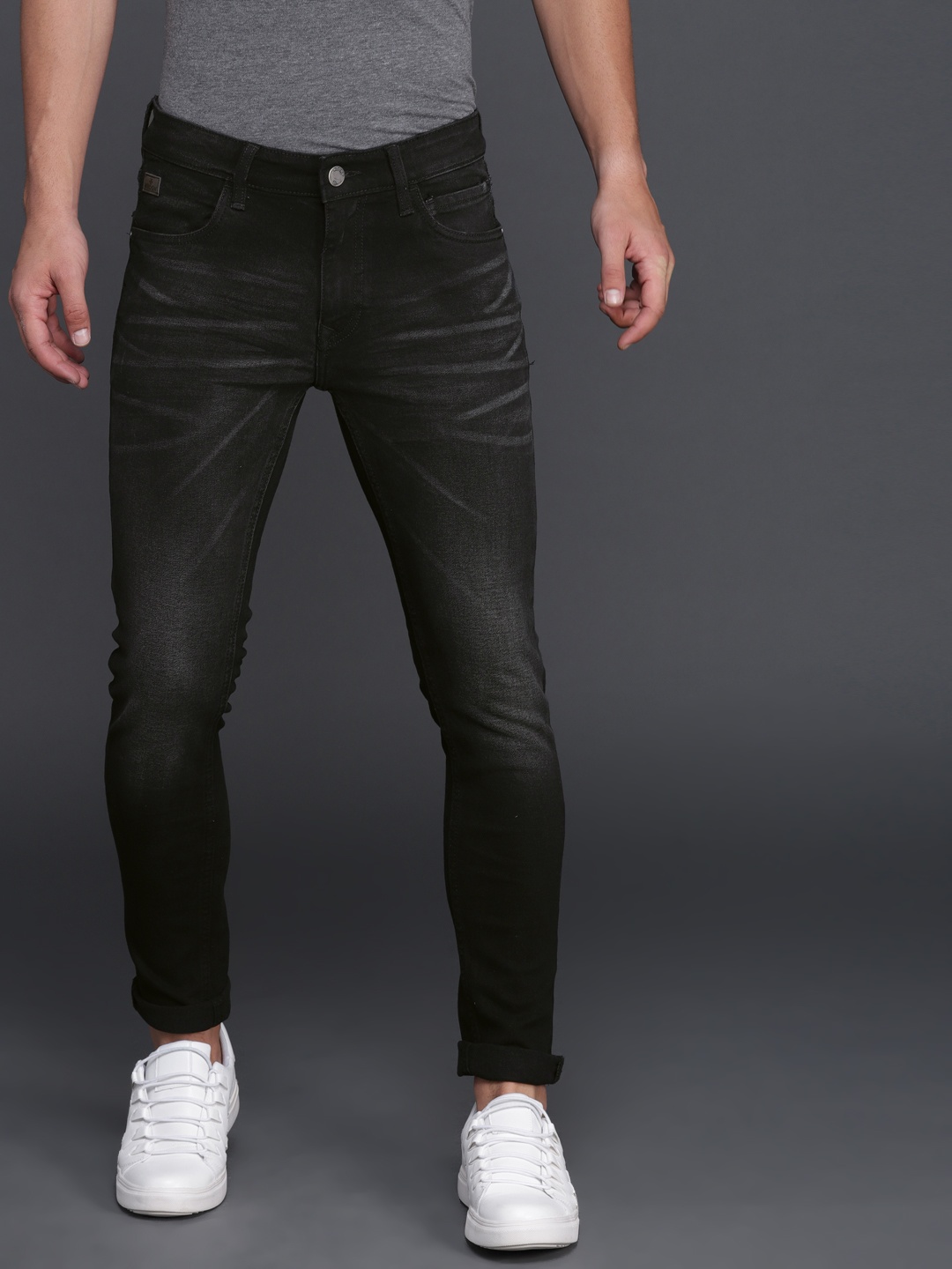 

WROGN Men Black Skinny Fit Mid-Rise Clean Look Stretchable Jeans