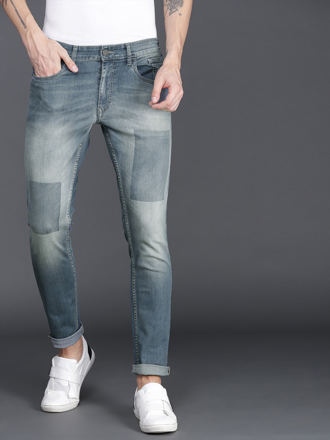 

WROGN Men Blue Slim Fit Mid-Rise Clean Look Stretchable Jeans