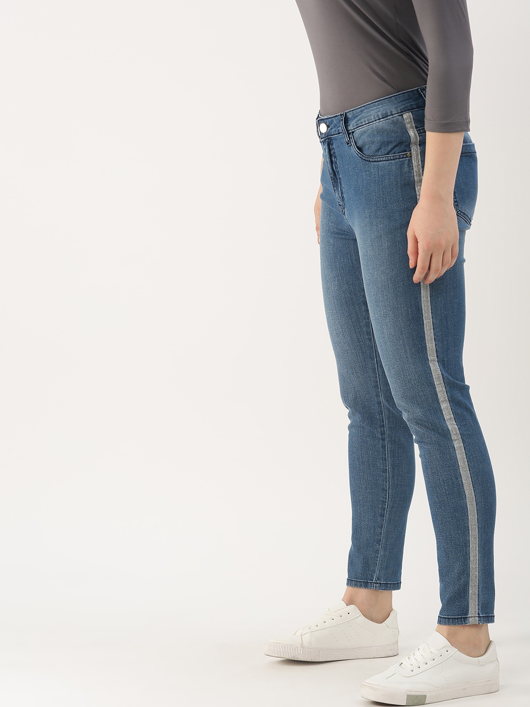 

DressBerry Women Blue Skinny Fit Mid-Rise Clean Look Stretchable Jeans